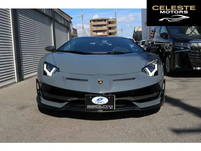 LAMBORGHINI Aventador 2019 — photo 2 sur 8