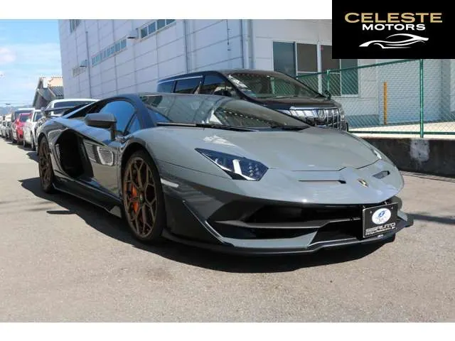 LAMBORGHINI Aventador 2019 — photo 3 sur 8