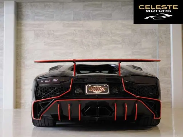 LAMBORGHINI Aventador 2018 — photo 7 sur 8