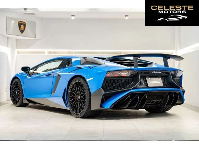 LAMBORGHINI Aventador 2017 — photo 4 sur 8