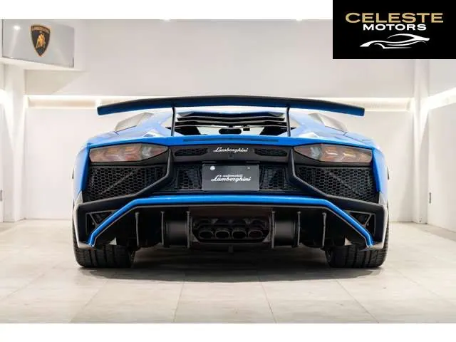 LAMBORGHINI Aventador 2017 — photo 5 sur 8