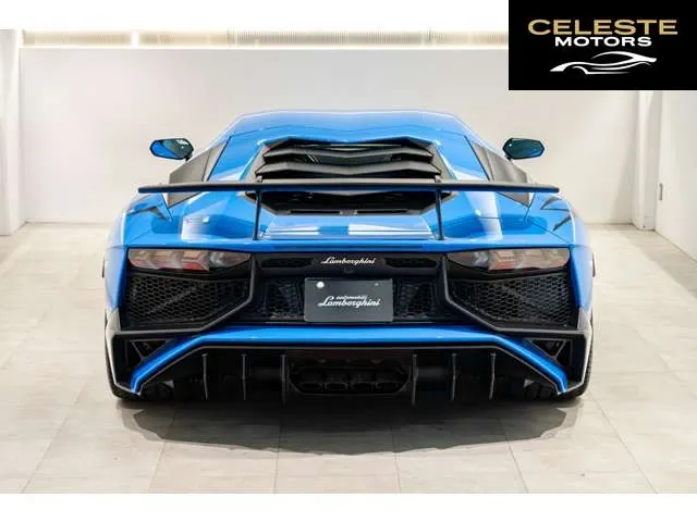 LAMBORGHINI Aventador 2017 — photo 6 sur 8