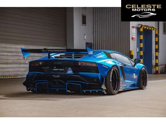 LAMBORGHINI Aventador 2018 — photo 7 sur 8