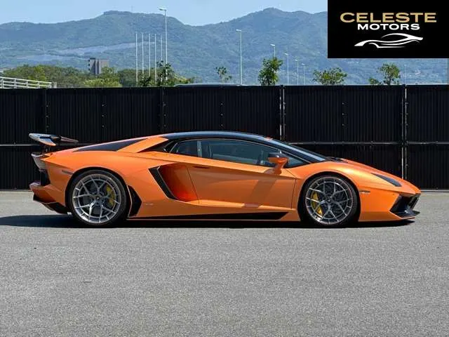 LAMBORGHINI Aventador 2014 — photo 5 sur 8