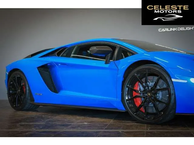 LAMBORGHINI Aventador 2019 — photo 5 sur 8