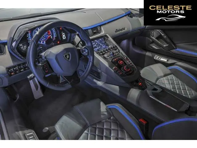 LAMBORGHINI Aventador 2019 — photo 6 sur 8