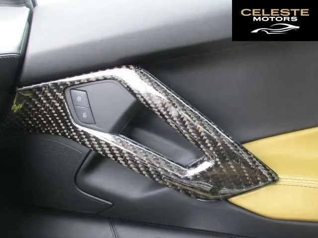 LAMBORGHINI Aventador 2012 — photo 4 sur 8