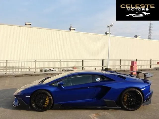 LAMBORGHINI Aventador 2018 — photo 5 sur 8