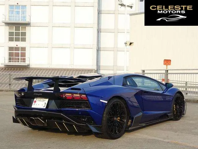 LAMBORGHINI Aventador 2018 — photo 6 sur 8