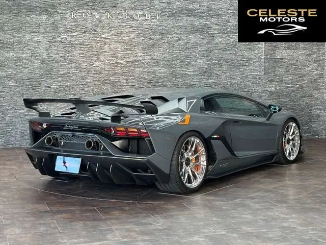 LAMBORGHINI Aventador 2019 — photo 7 sur 8