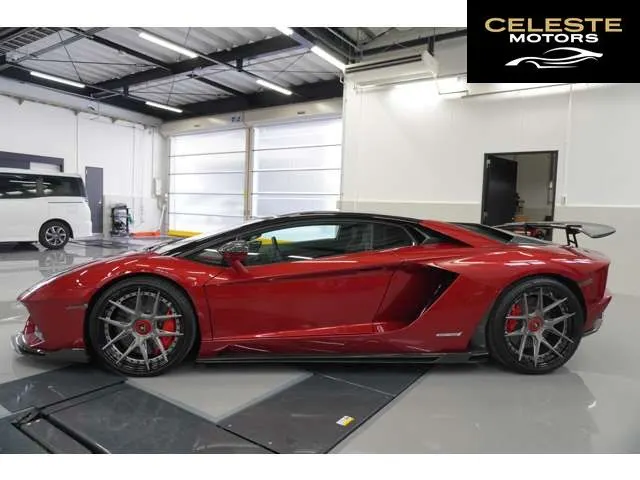 LAMBORGHINI Aventador 2017 — photo 5 sur 8