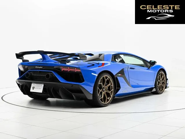 LAMBORGHINI Aventador 2019 — photo 5 sur 8