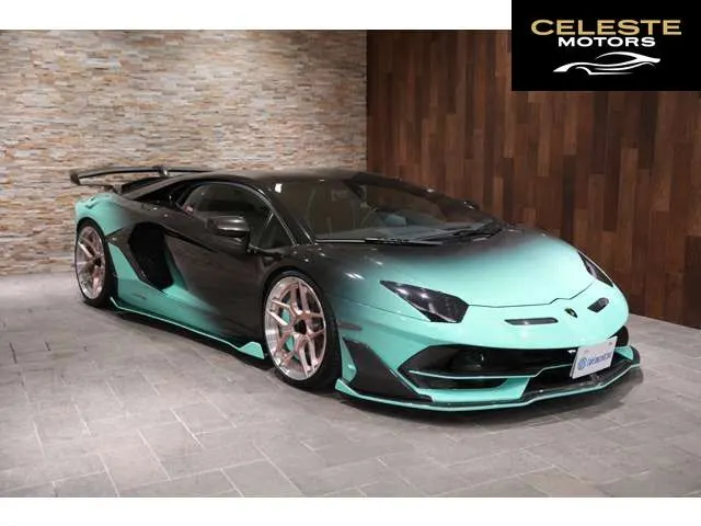 LAMBORGHINI Aventador 2014 — photo 2 sur 8