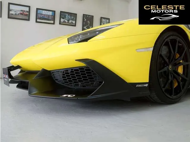 LAMBORGHINI Aventador 2014 — photo 7 sur 8