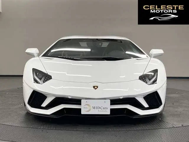 LAMBORGHINI Aventador 2018 — photo 2 sur 8