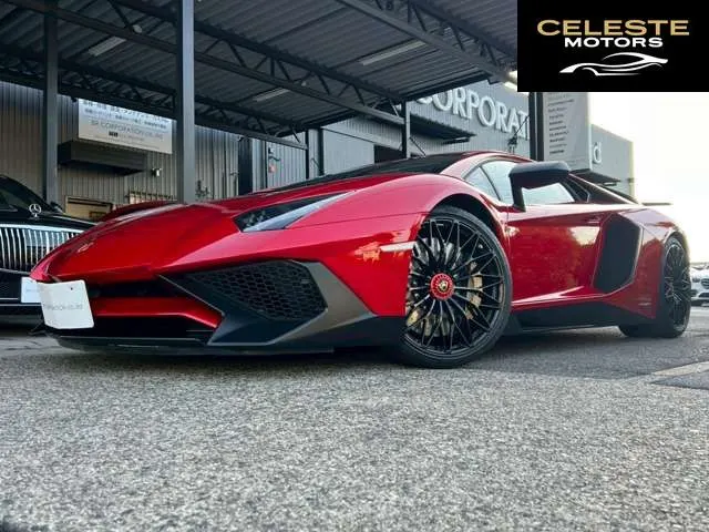 LAMBORGHINI Aventador 2016 — photo 4 sur 8