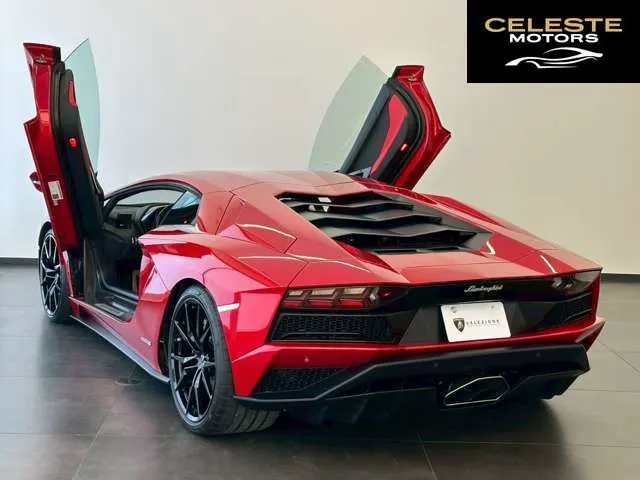 LAMBORGHINI Aventador 2017 — photo 4 sur 8