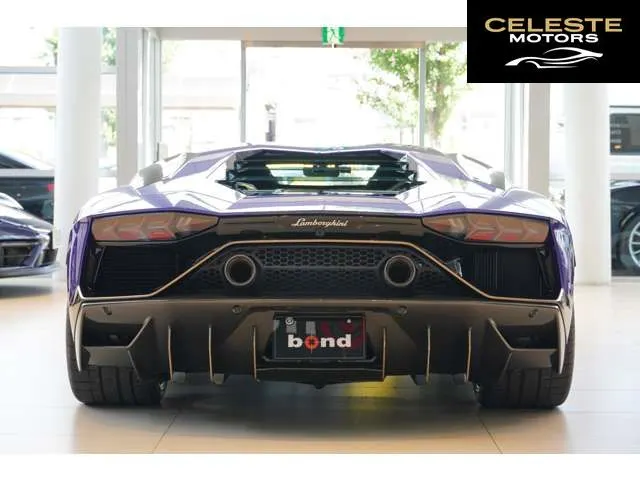LAMBORGHINI Aventador 2022 — photo 8 sur 8