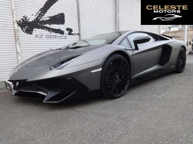 LAMBORGHINI Aventador 2015 — photo 3 sur 8