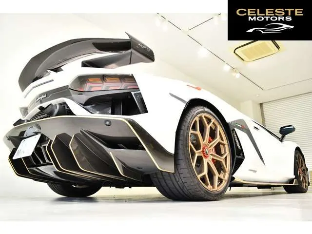 LAMBORGHINI Aventador 2019 — photo 6 sur 8
