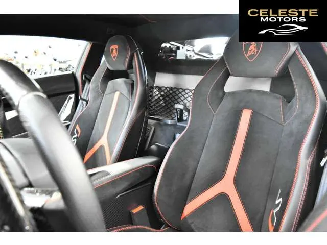 LAMBORGHINI Aventador 2019 — photo 7 sur 8