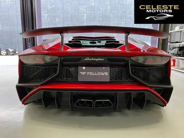 LAMBORGHINI Aventador 2015 — photo 2 sur 8