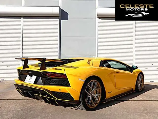 LAMBORGHINI Aventador 2018 — photo 4 sur 8