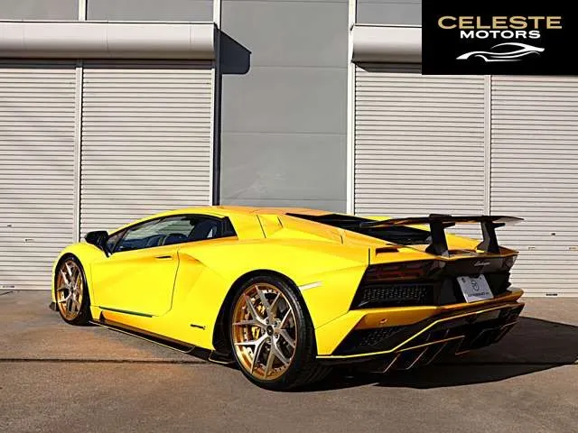 LAMBORGHINI Aventador 2018 — photo 6 sur 8