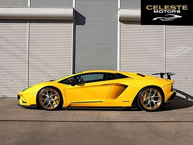 LAMBORGHINI Aventador 2018 — photo 8 sur 8