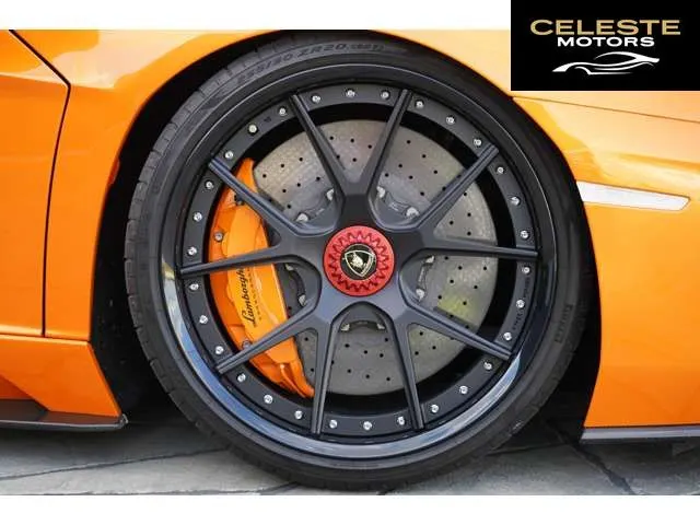 LAMBORGHINI Aventador 2017 — photo 8 sur 8