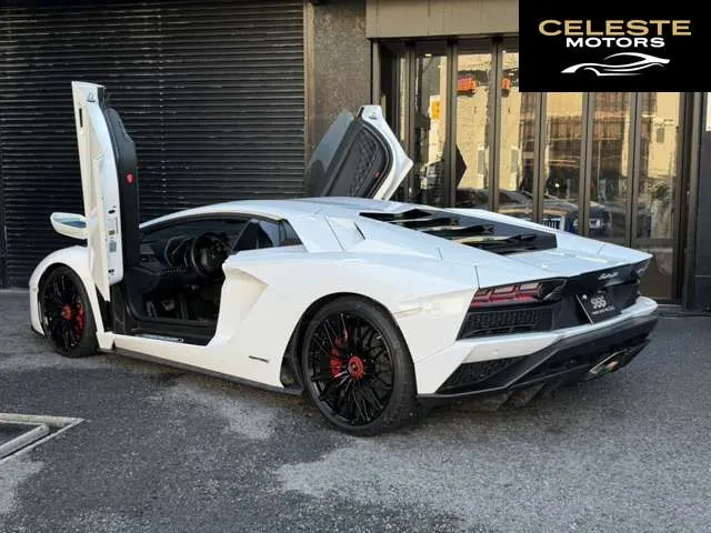 LAMBORGHINI Aventador 2017 — photo 7 sur 8