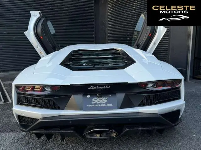 LAMBORGHINI Aventador 2017 — photo 8 sur 8