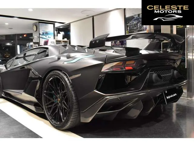 LAMBORGHINI Aventador 2019 — photo 6 sur 8