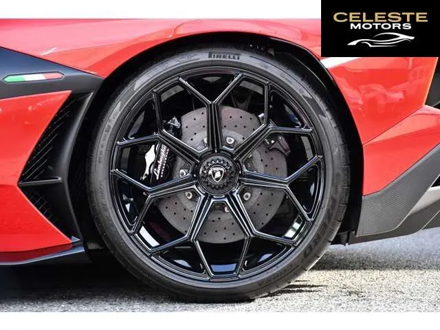 LAMBORGHINI Aventador 2019 — photo 7 sur 8