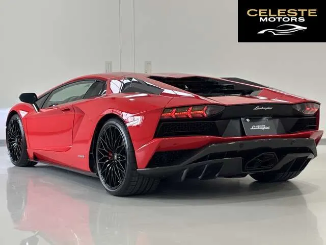 LAMBORGHINI Aventador 2018 — photo 2 sur 8
