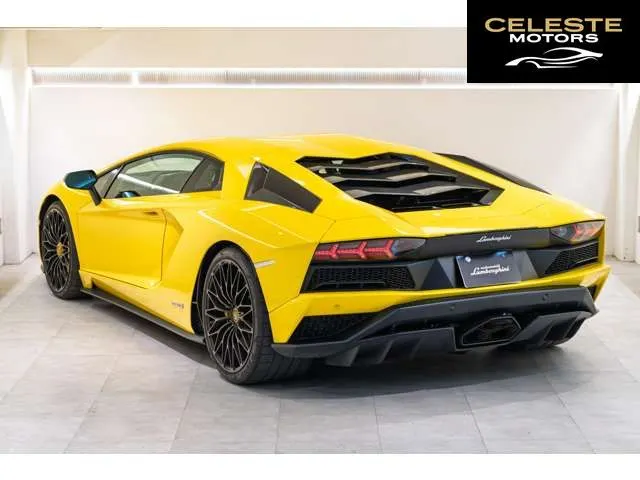 LAMBORGHINI Aventador 2018 — photo 3 sur 8