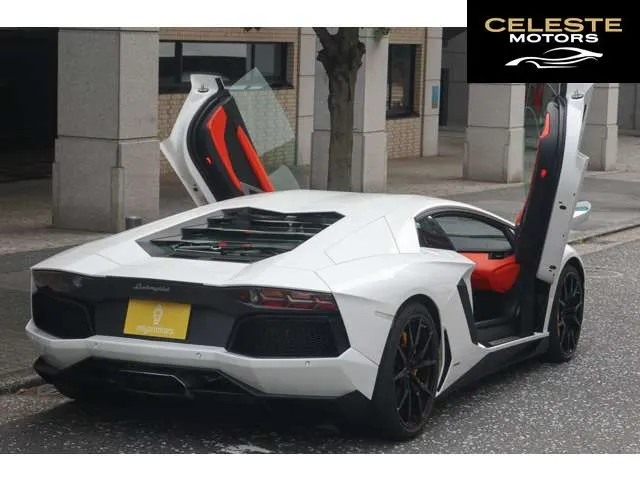 LAMBORGHINI Aventador 2016 — photo 5 sur 8