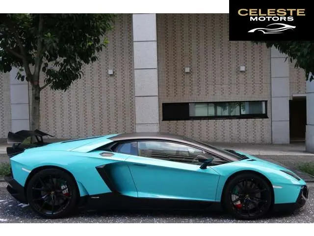 LAMBORGHINI Aventador 2015 — photo 6 sur 8