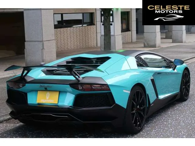 LAMBORGHINI Aventador 2015 — photo 8 sur 8