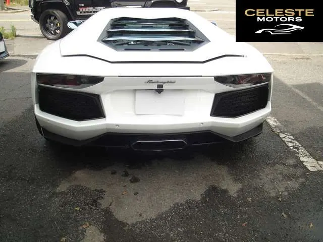 LAMBORGHINI Aventador 2014 — photo 5 sur 8