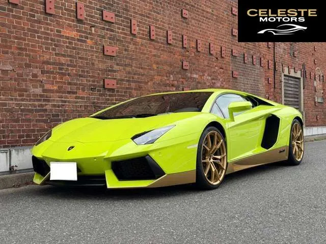 LAMBORGHINI Aventador 2016 — photo 4 sur 8