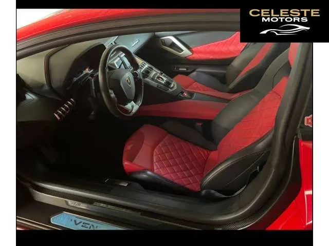 LAMBORGHINI Aventador 2017 — photo 2 sur 3
