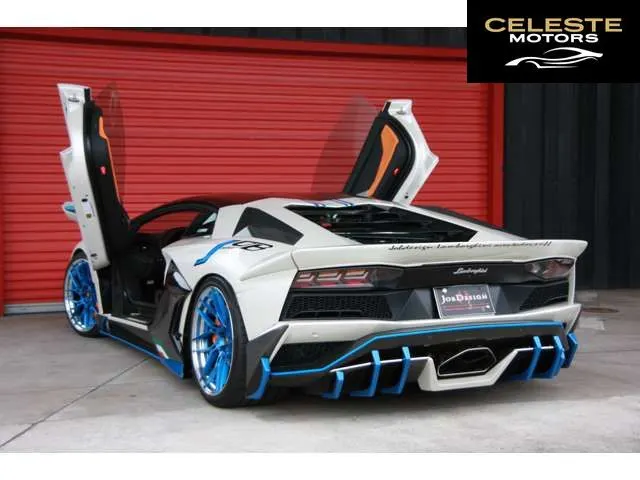 LAMBORGHINI Aventador 2018 — photo 3 sur 8