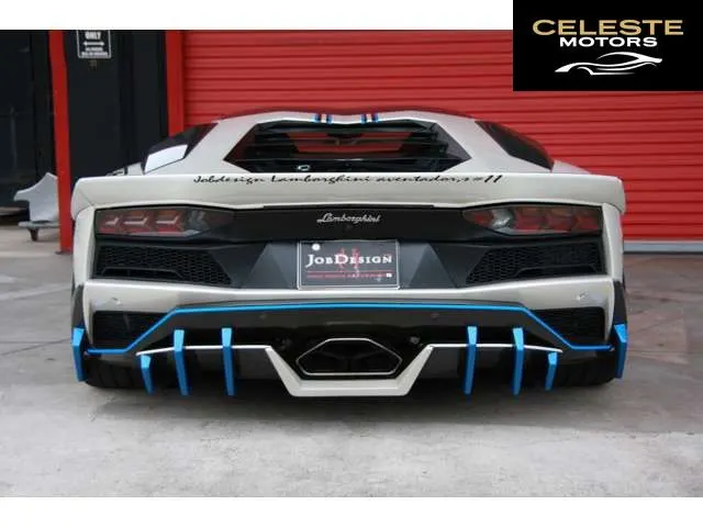 LAMBORGHINI Aventador 2018 — photo 4 sur 8