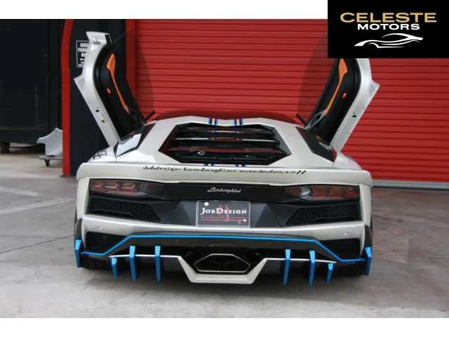 LAMBORGHINI Aventador 2018 — photo 5 sur 8
