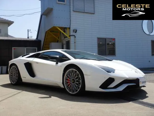LAMBORGHINI Aventador 2020 — photo 3 sur 8