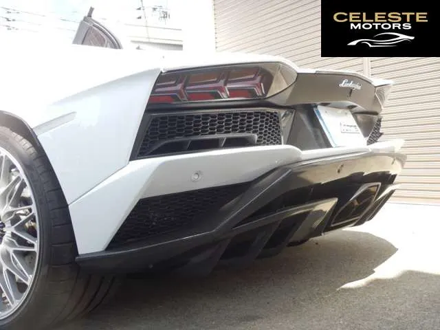 LAMBORGHINI Aventador 2020 — photo 8 sur 8