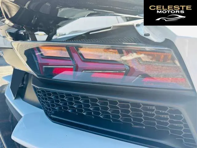 LAMBORGHINI Aventador 2018 — photo 6 sur 8