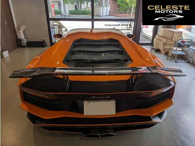 LAMBORGHINI Aventador 2020 — photo 6 sur 8