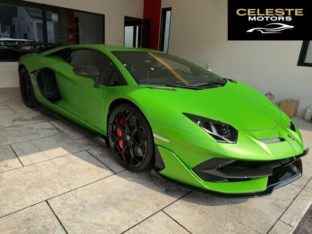 LAMBORGHINI Aventador 2019 — photo 1 sur 8
